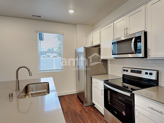 3rd image of 8545 49th Pl NE