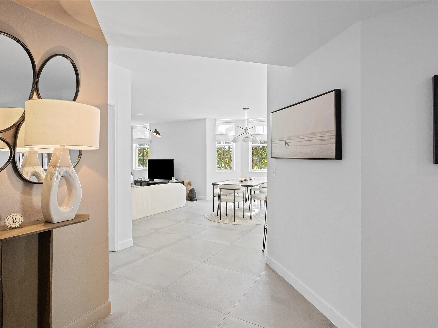 3 bed, 2.0 bath, 1633 sqft, $6,000 — Photo 4