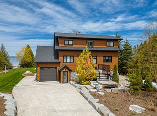 33 D Ln, Collingwood, ON L9Y0X2