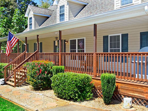 4th image of 111 Woodlake Dr