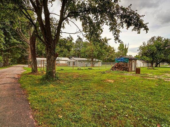 3rd image of Cleo Ave