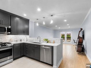 148 The Promenade, Edgewater, NJ 07020