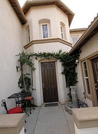 3rd image of 2406 S Vicentia Ave