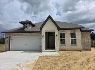 2064 Winepress Rd, Brenham, TX 77833