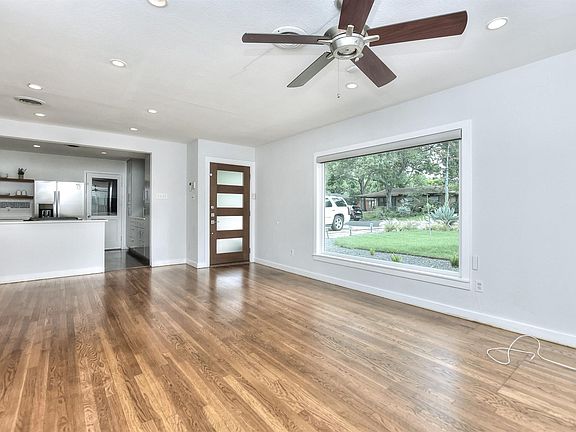 5th image of 1309 Ridgemont Dr