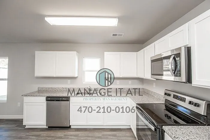 204 Indian River Dr — Photo 7