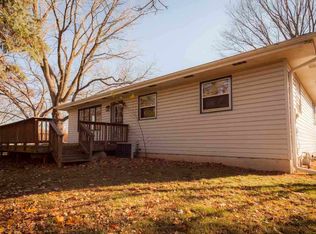 476 Althea St, Machesney Park, IL 61115