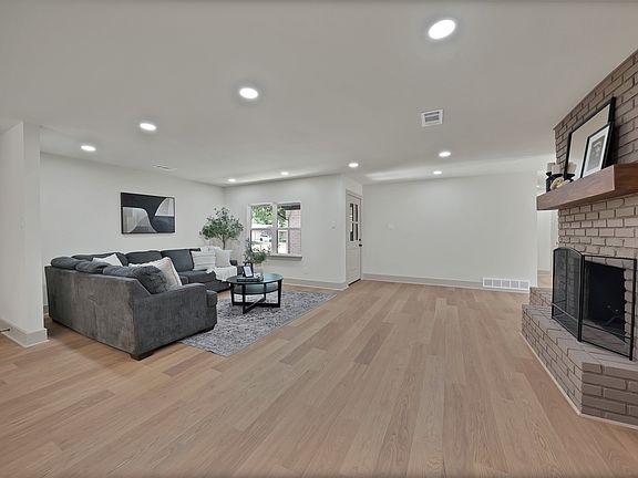 5th image of 5704 Wessex Ave