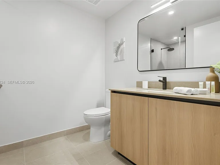 121 NE 5th St #3511 — Photo 14