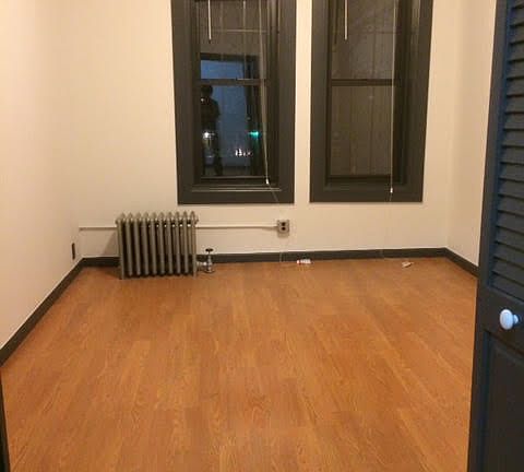 2nd image of 444 Suydam St #02