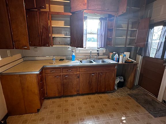3rd image of 48 3rd St #1