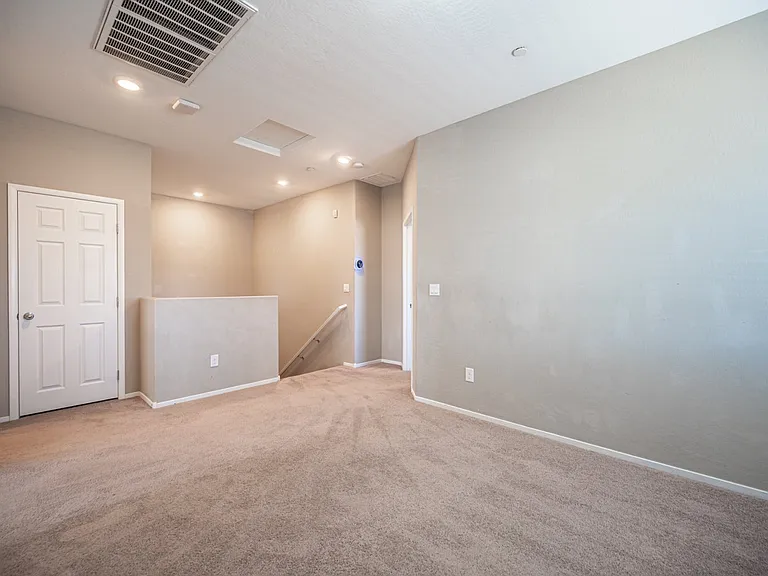 2715 Amazing Meadows Ave — Photo 20