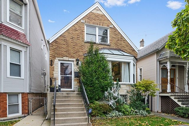 1st image of 3439 N Oakley Ave