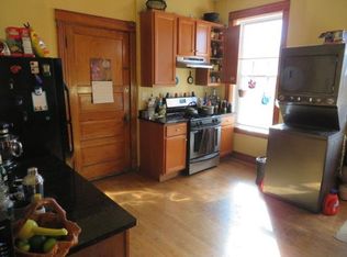 3146 W George St #2F, Chicago, IL 60618