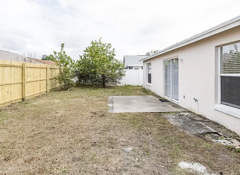 4607 Osceola Point Trl — Photo 15