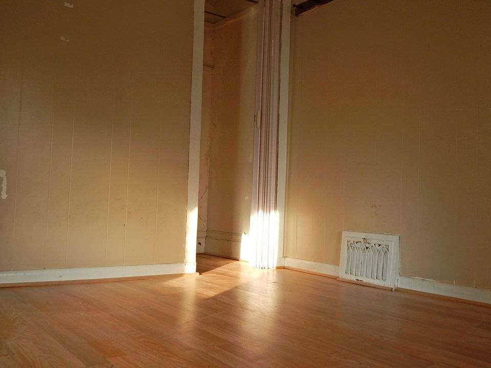 1st image of 1742 Wood St
