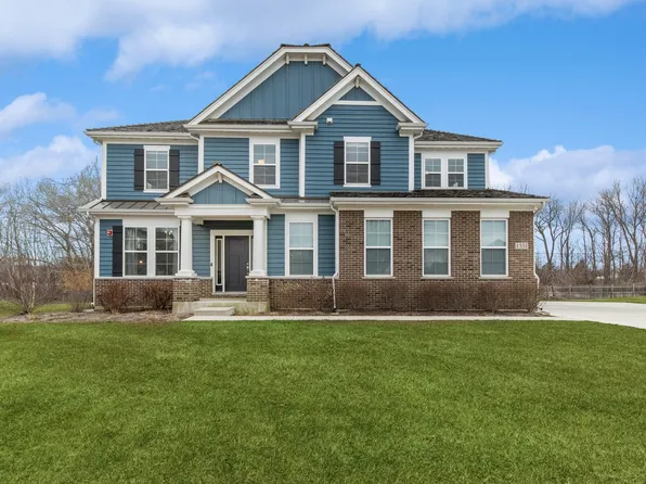 1331 Blackberry Ct, Libertyville, IL 60048
