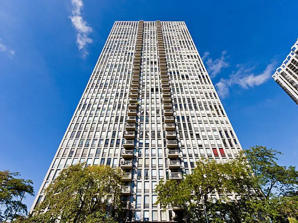 1660 N La Salle St #2608, Chicago, IL 60614
