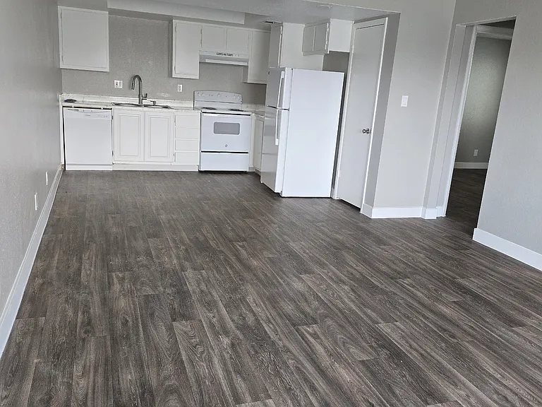 6445 Casada Way #7 — Photo 23