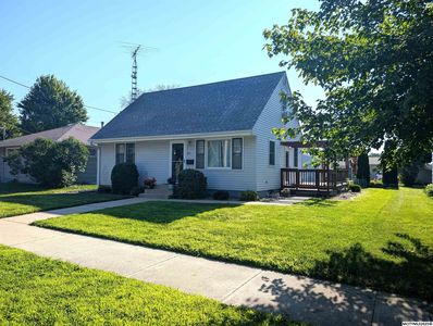 817 N Taylor Ave, Mason City, IA, 50401