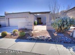 735 W Waterview Dr, Green Valley, AZ 85614
