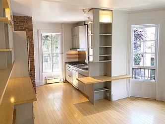 Rented by New York Manhattan Real Estate Incorporated