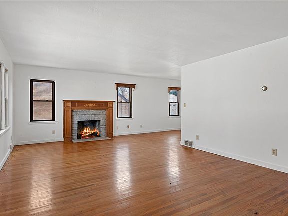 2nd image of 2919 Wasson Way