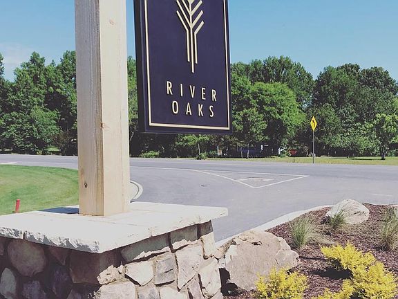 2nd image of 518 River Oaks Way
