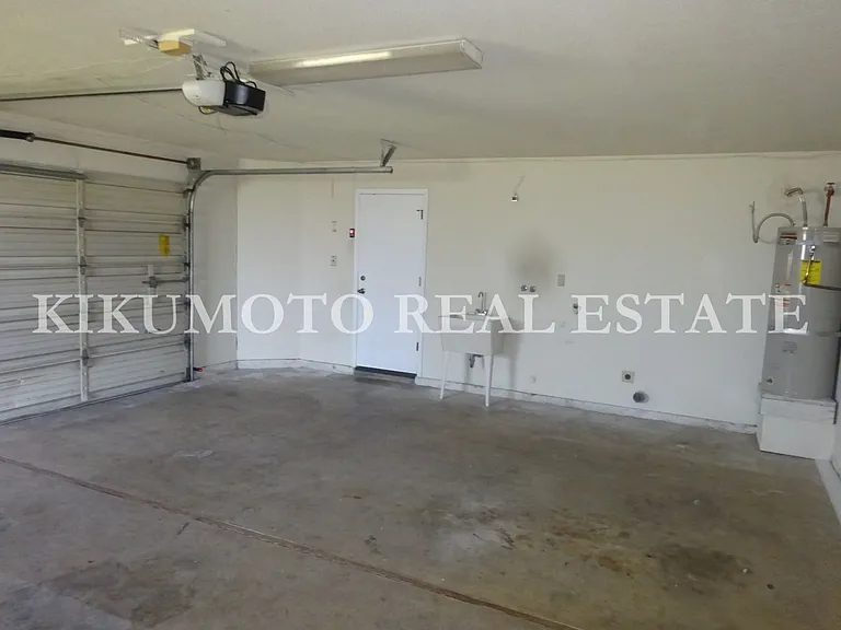6891 Steamboat Way — Photo 15