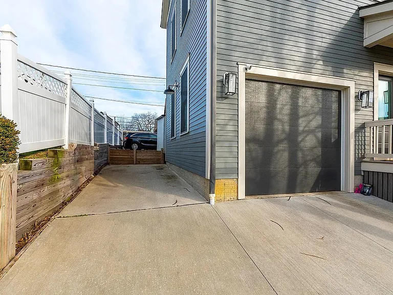 530 W 2nd Ave — Photo 6