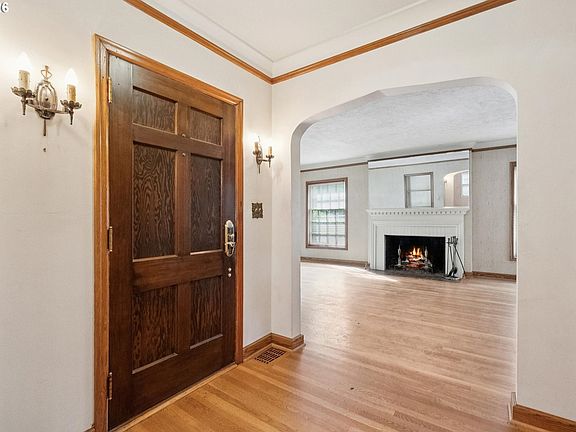 4th image of 6821 SE Reed College Pl