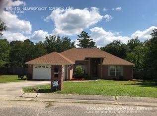 2645 Barefoot Creek Cir, Navarre, FL 32566