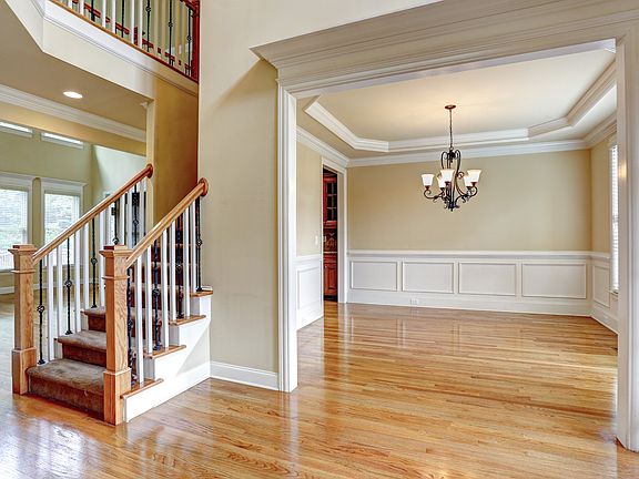 3rd image of 1725 Stargrass Dr