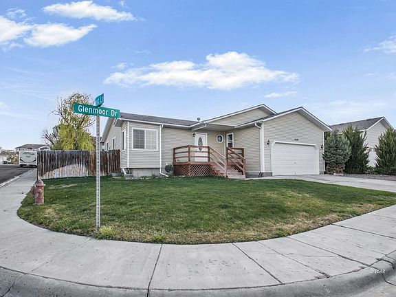 2nd image of 1624 Glenmoor Dr