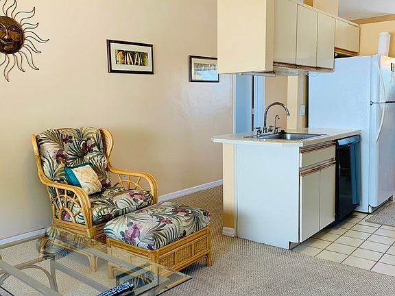 5th image of 342 Beach Park Ln #134