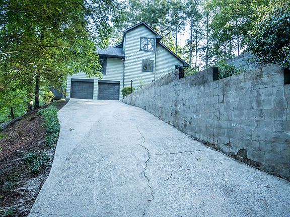 5th image of 3044 Leasa Ct