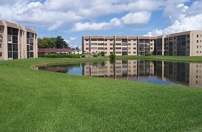 2nd image of 10467 Sunrise Lakes Blvd APT 311