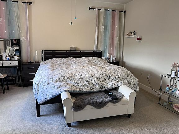 3rd image of 4637 Kinsley St
