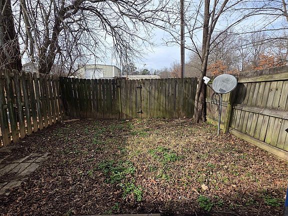 4th image of 1419 N Nashville Ave