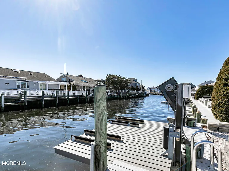 327 Tide Pond Rd — Photo 37