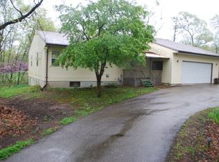 N9384 Staufenbeil Rd, Pardeeville, WI 53954