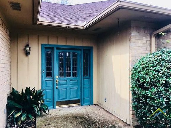 4th image of 105 Henry Dr