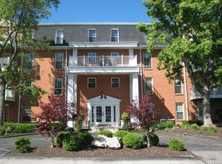 14471 Bantry Ln APT 4, Chesterfield, MO 63017