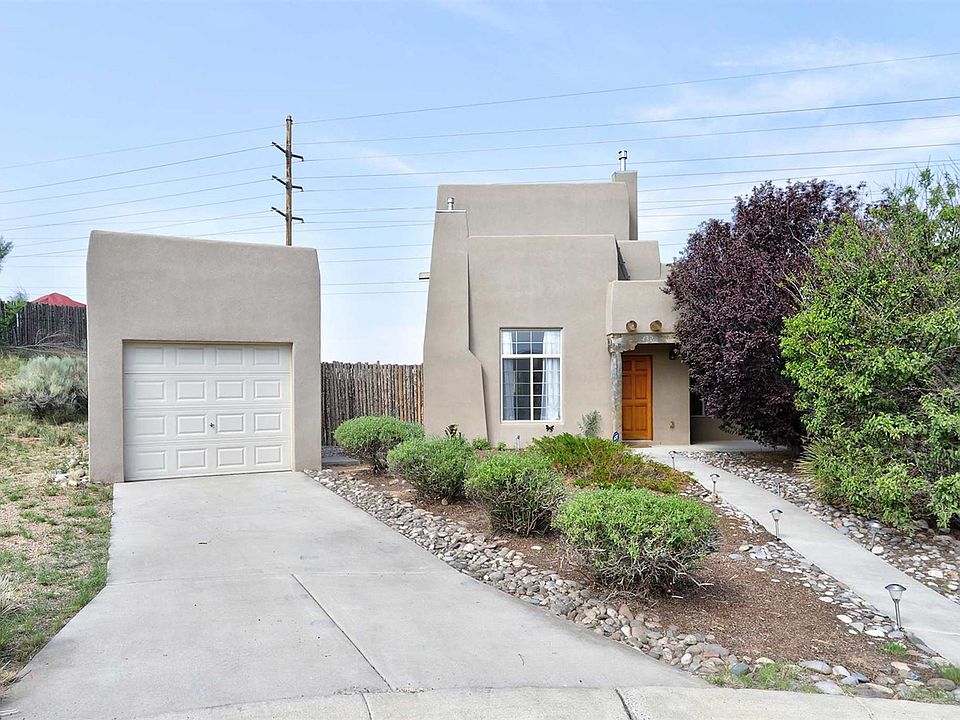 1st image of 4320 Whistling Moon Ln