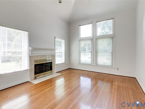 2nd image of 12034 Foxfield Cir
