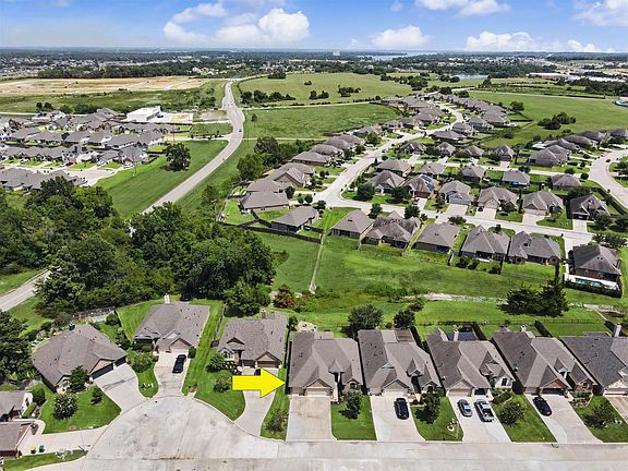 5th image of 115 Racetrack Ln