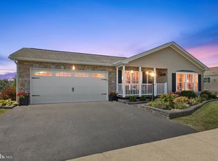 148 Random Rd, Douglassville, PA 19518