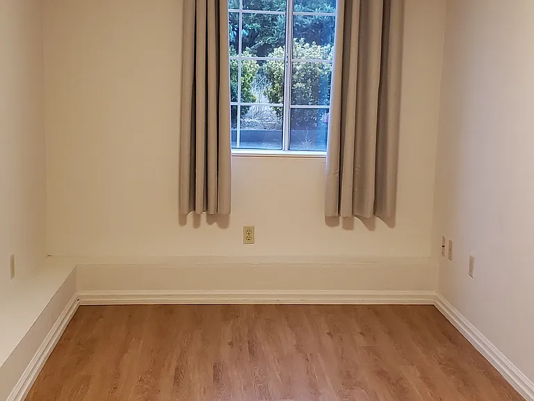 527 18th Ave #1 — Photo 4