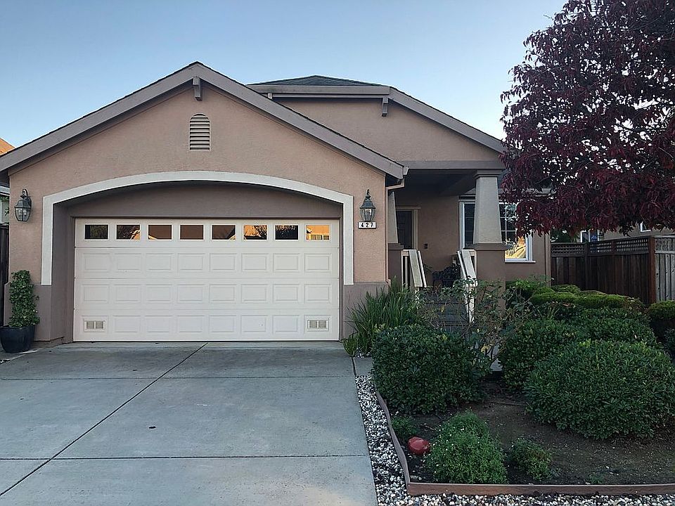 1st image of 427 Vivienne Dr
