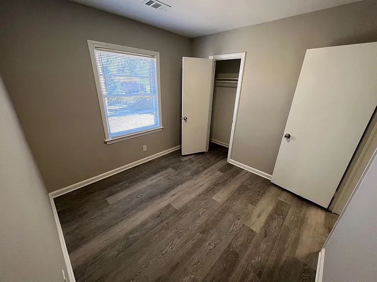 800 Goodson Dr — Photo 11